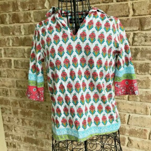 Liza Byrd Floral Top No size tag See my measurements EUC Pit to Pit 16… - Picture 1 of 12